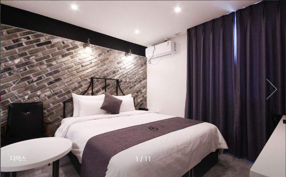 Gray Motel Pohang Ngoại thất bức ảnh